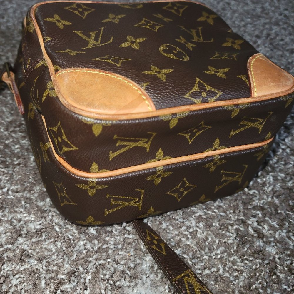 Monogram Amazone - image 2